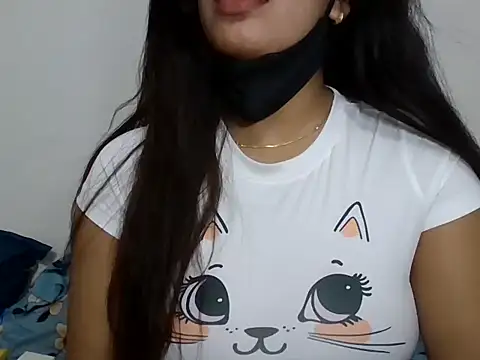 Snapshot of sparkling_queen chatting on February 1, 2025, 6:21 am sparkling queen online show from February 1, 2025, 6:21 am