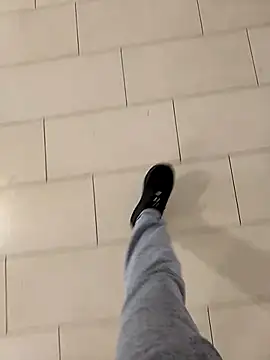 A man in public online show from November 5, 2025, 3:01 pm