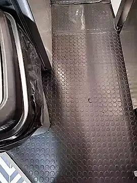 A man in public online show from January 17, 2026, 3:17 pm