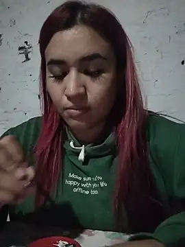 EmaGw online show from November 6, 2025, 11:04 pm