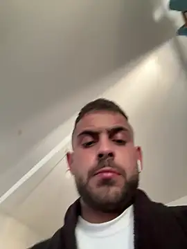 Antreas22 online show from April 13, 2026, 5:13 am