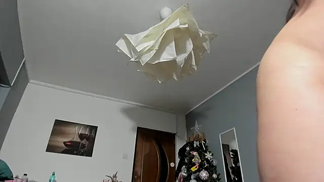 SexxyMeriem online show from February 4, 2026, 8:58 pm