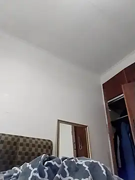 Snapshot of karmicQueen669 chatting on April 7, 2026, 2:06 pm karmicQueen669 online show from April 7, 2026, 2:06 pm