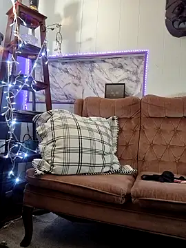 Genevieve143 online show from March 5, 2026, 3:24 am