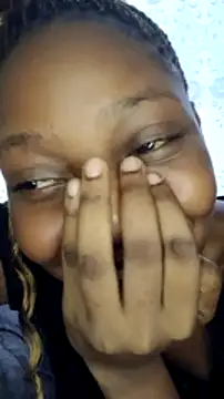 Midnight Clique  online show from December 13, 2024, 7:04 am