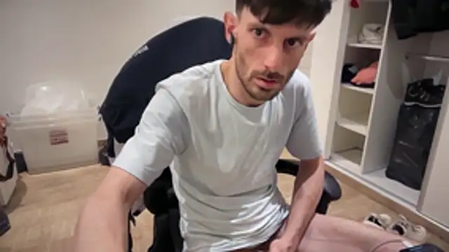 nicolaaaaas online show from November 16, 2025, 7:58 am