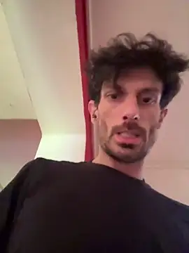 nicolaaaaas online show from February 8, 2026, 12:41 pm