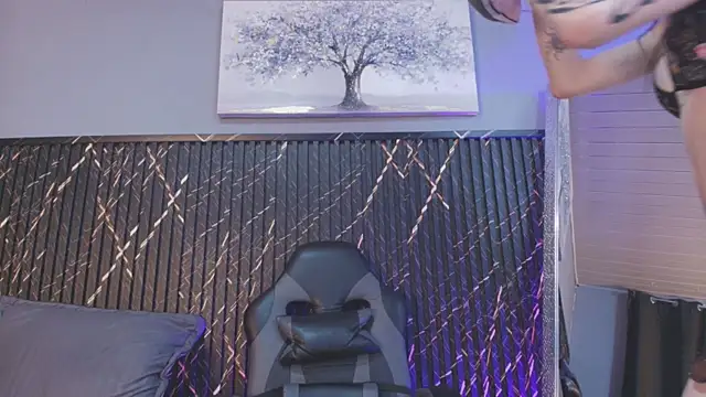 bathory vamps online show from October 15, 2025, 3:17 am