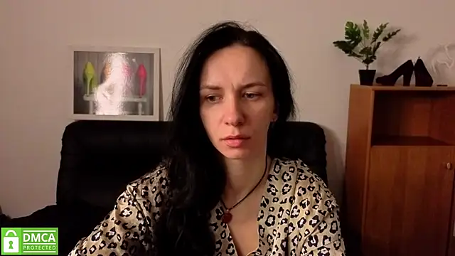 annakillianox online show from April 10, 2026, 5:23 am