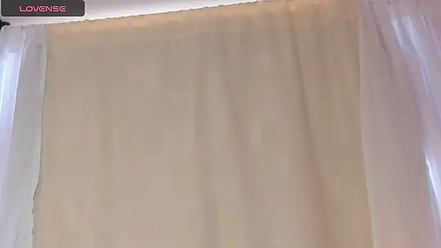 setzuna  online show from October 17, 2025, 9:28 pm