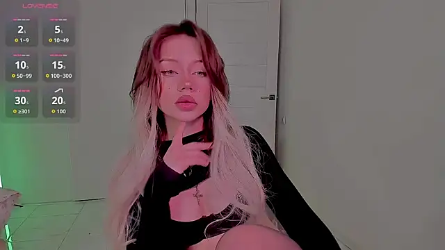 Snapshot of KellyBarton chatting on February 10, 2026, 9:19 pm KellyBarton online show from February 10, 2026, 9:19 pm