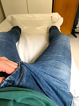 onbifeet online show from February 27, 2025, 1:17 pm