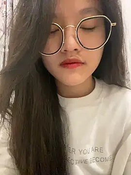 Krixxi22 online show from December 19, 2024, 3:52 pm