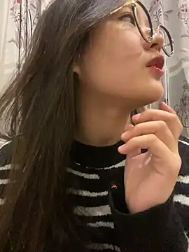 Krixxi22 online show from January 18, 2025, 4:10 pm