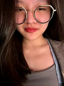 Krixxi22 online show from September 15, 2025, 3:23 pm