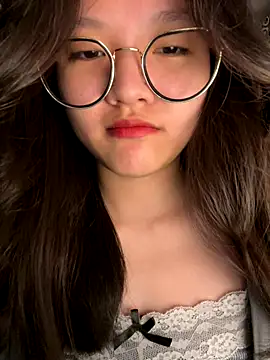 Krixxi22 online show from September 17, 2025, 2:19 pm