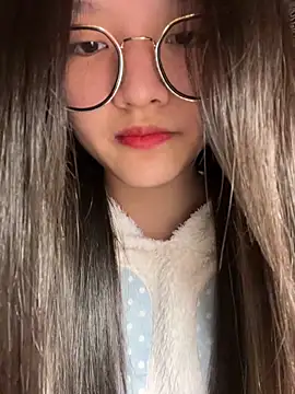 Krixxi22 online show from January 6, 2026, 2:43 pm