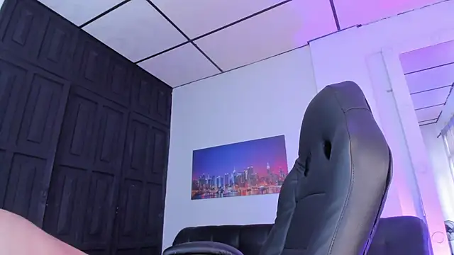 sam carsonx online show from March 10, 2025, 8:01 pm