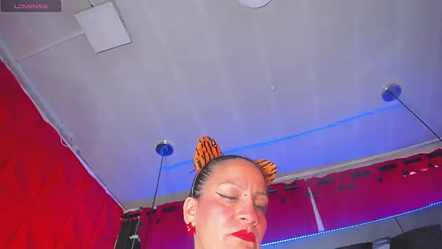 Taylor-hardcore online show from February 22, 2025, 1:46 pm