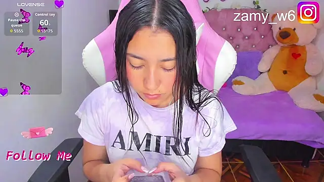 Snapshot of karla_cute01 chatting on February 4, 2026, 5:02 am karla cute01 online show from February 4, 2026, 5:02 am