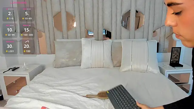 1m valery online show from March 10, 2025, 4:14 pm