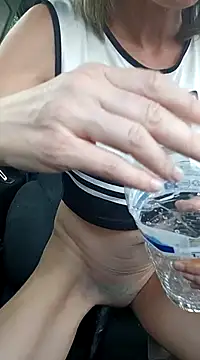 Timide girl2 online show from February 26, 2025, 3:52 pm