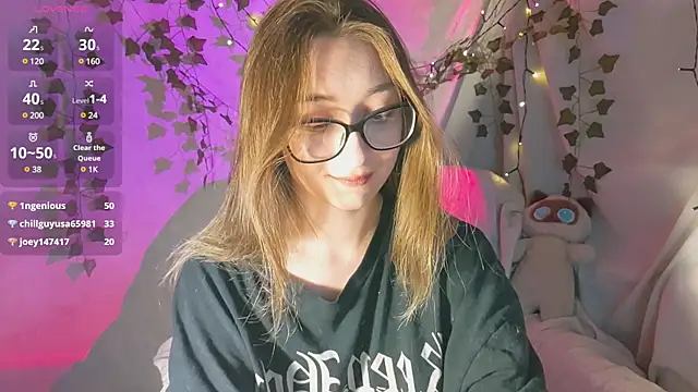 Snapshot of monlight__dana chatting on December 6, 2024, 3:00 pm monlight  dana online show from December 6, 2024, 3:00 pm