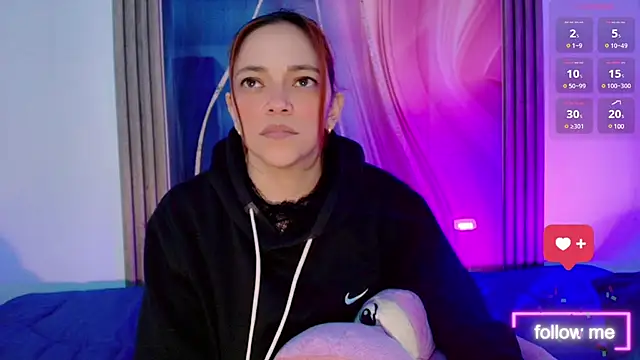 mariana scott   online show from February 26, 2025, 11:15 pm