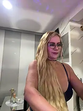 LARIANA RIVERA23 online show from February 11, 2026, 8:41 am