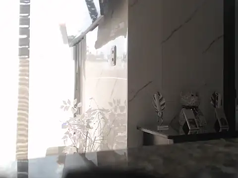 LARIANA RIVERA23 online show from February 16, 2026, 2:02 pm