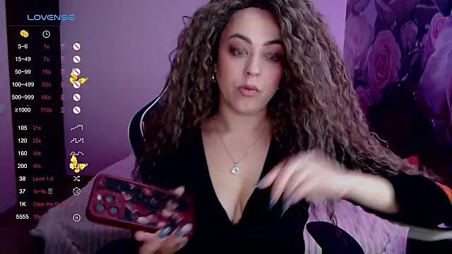  Just a queen 3 online show from December 4, 2024, 5:55 pm