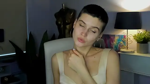 Snapshot of sarah_perfect chatting on November 4, 2025, 2:27 pm sarah perfect online show from November 4, 2025, 2:27 pm