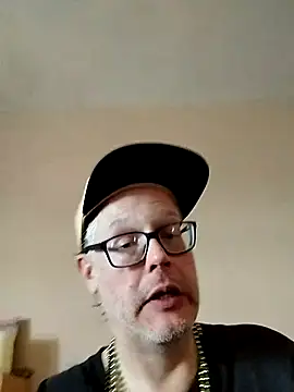 DARemo42O online show from March 3, 2025, 4:35 pm