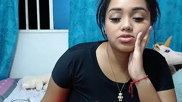 Snapshot of kiara_milf_ chatting on January 11, 2025, 3:55 am kiara milf  online show from January 11, 2025, 3:55 am