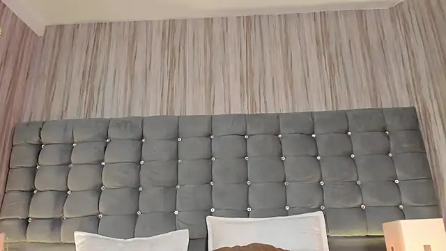 Snapshot of Poacahontasfg chatting on November 29, 2025, 4:04 am Poacahontasfg online show from November 29, 2025, 4:04 am