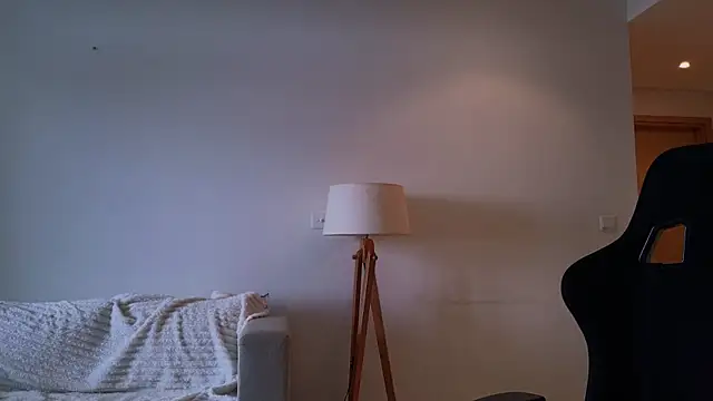 VanessaBayer2 online show from December 27, 2024, 8:45 am