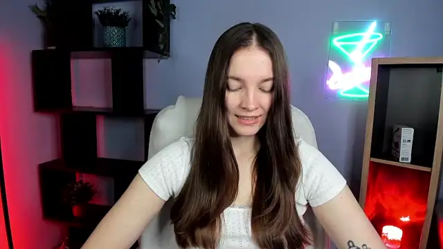 kenzie x online show from December 21, 2025, 8:10 am