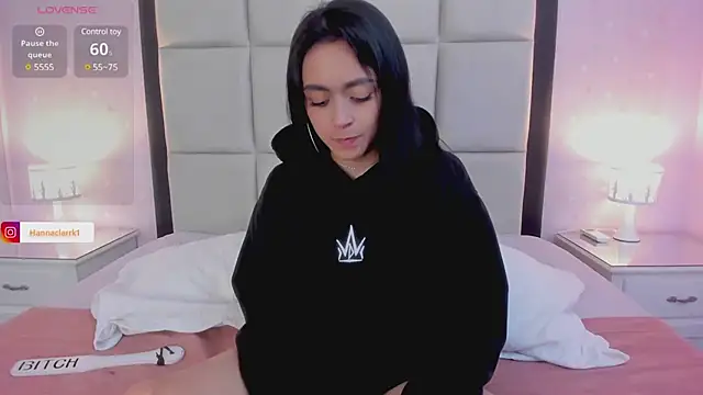 HannaClarrk  online show from December 27, 2024, 7:57 pm