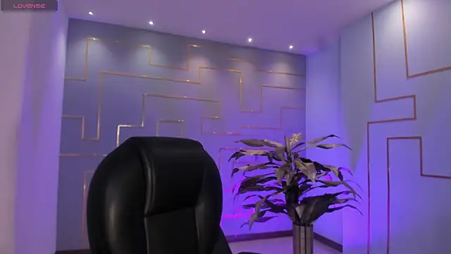 DonnaStonne online show from February 23, 2025, 8:55 pm