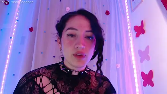 Tanya WorldBondage online show from March 6, 2026, 12:07 am