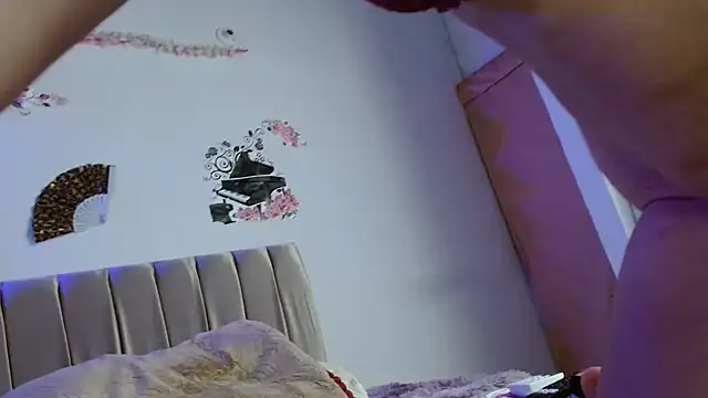 Sexylove 1977 online show from November 22, 2025, 4:11 am