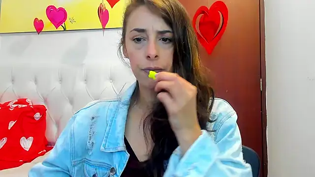 Snapshot of ScarletKings chatting on February 13, 2025, 3:14 pm ScarletKings online show from February 13, 2025, 3:14 pm