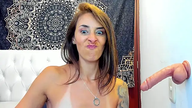 Snapshot of ScarletKings chatting on March 7, 2025, 7:05 pm ScarletKings online show from March 7, 2025, 7:05 pm