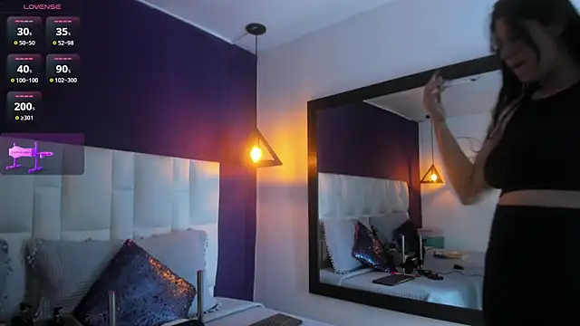 brithanyadams23 online show from February 10, 2025, 2:19 am