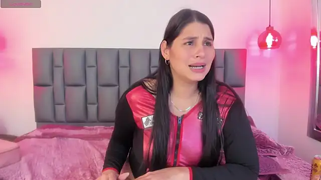 brithanyadams23 online show from February 16, 2025, 9:26 am