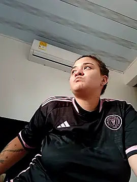 Liancy online show from March 15, 2026, 5:41 pm