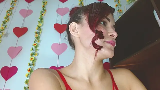 Darliin G online show from February 14, 2025, 8:15 pm