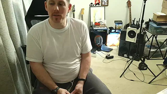 Rock Pierce online show from November 3, 2025, 11:15 pm