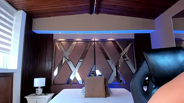 IsabellaaJoness online show from March 4, 2025, 1:06 pm