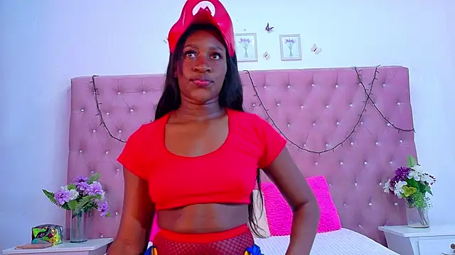 CoralHarrinson online show from October 31, 2025, 9:16 pm